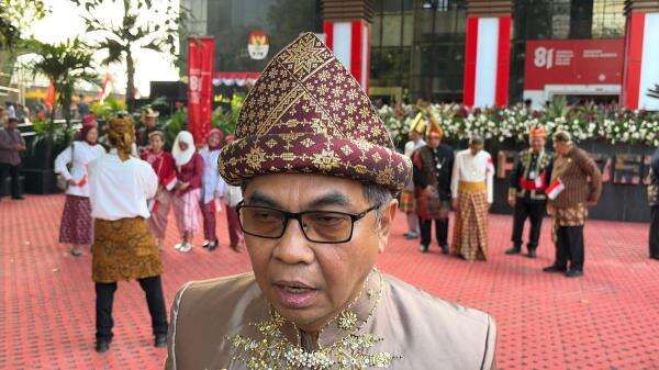 HUT Ke-81 RI, Ketua KPK Instruksikan Pegawai Bantu Korban Gempa NTT HUT Ke-81 RI, Ketua KPK Instruksikan Pegawai Bantu Korban Gempa NTT