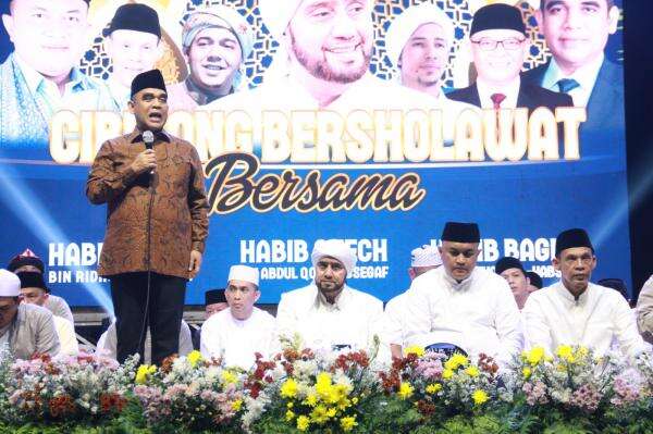 Tiga Pesan Ketua MPR RI Ahmad Muzani pada Cabup Cawabup Bogor Rudy Susmanto-Jaro Ade Jika Terpilih Tiga Pesan Ketua MPR RI Ahmad Muzani pada Cabup Cawabup Bogor Rudy Susmanto-Jaro Ade Jika Terpilih
