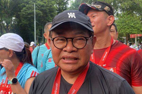 Pramono soal Viral Pelari JRF Terobos Barikade Panitia: Aturannya Ketat, Harus Tertib Pramono soal Viral Pelari JRF Terobos Barikade Panitia: Aturannya Ketat, Harus Tertib