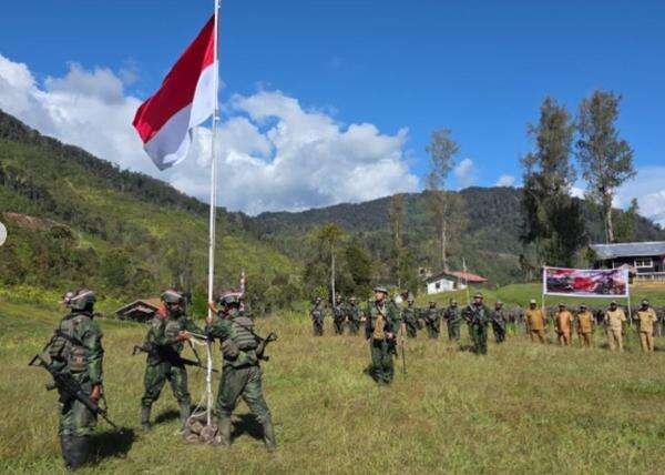 Aksi Berani Jenderal Kopassus Datangi Markas OPM Pimpin Upacara HUT Ke-81 RI Aksi Berani Jenderal Kopassus Datangi Markas OPM Pimpin Upacara HUT Ke-81 RI