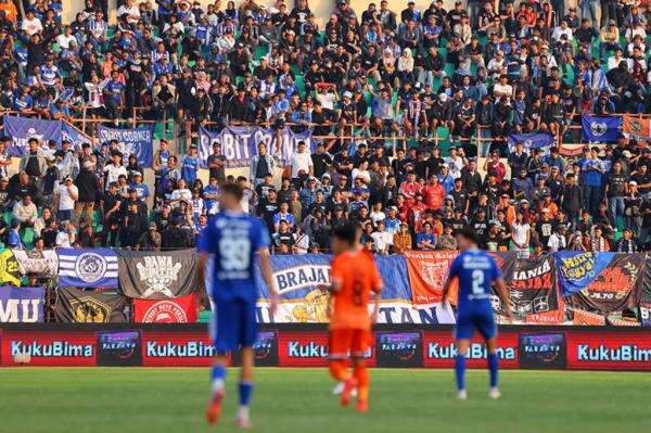 PSIM vs PSM Digelar Tanpa Penonton, Brajamusti dan The Maident Diminta Tak Datang ke Stadion PSIM vs PSM Digelar Tanpa Penonton, Brajamusti dan The Maident Diminta Tak Datang ke Stadion