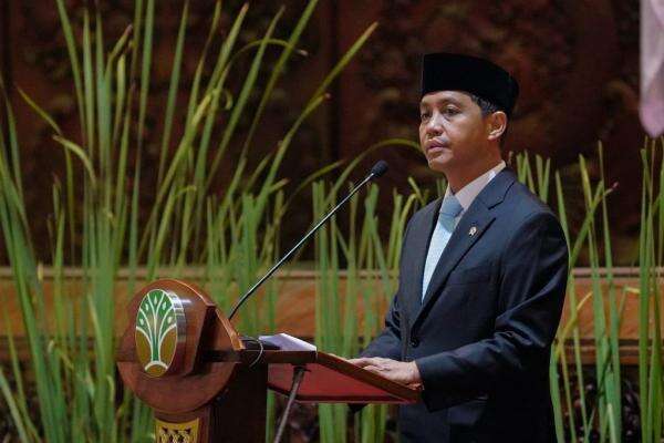 Menhut Lantik Pejabat Baru, Ingatkan Perubahan Budaya Kerja Menhut Lantik Pejabat Baru, Ingatkan Perubahan Budaya Kerja