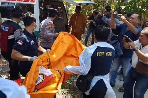 Terungkap! Anak Perempuan Diduga Bunuh Ibu Kandung Pengidap Stroke di Ngawi Ternyata ODGJ Terungkap! Anak Perempuan Diduga Bunuh Ibu Kandung Pengidap Stroke di Ngawi Ternyata ODGJ