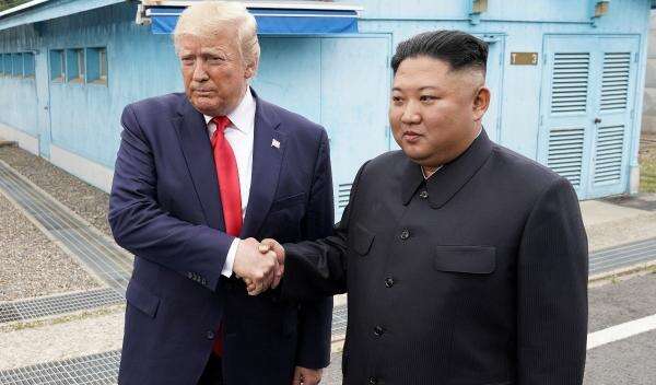 Trump Bakal Bertemu Kim Jong Un Tahun Ini Trump Bakal Bertemu Kim Jong Un Tahun Ini