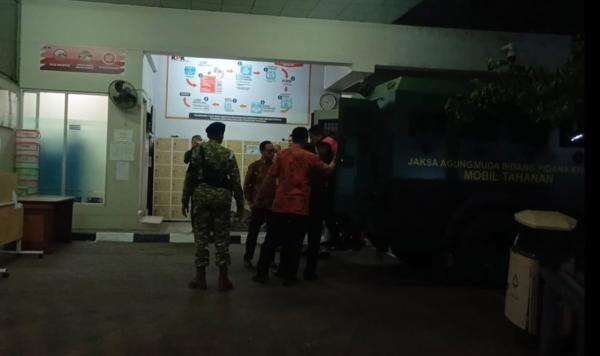 Febrie Adriansyah Kembali ke Rutan KPK setelah 7 Jam Diperiksa Kejagung Febrie Adriansyah Kembali ke Rutan KPK setelah 7 Jam Diperiksa Kejagung