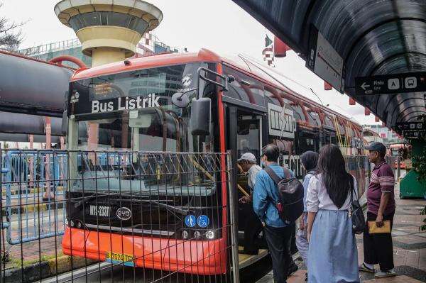 Tarif Transjakarta Blok MBandara Soetta Rp15 Ribu, Berlaku 1 September 2026 Tarif Transjakarta Blok MBandara Soetta Rp15 Ribu, Berlaku 1 September 2026