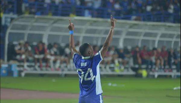 Persib Bungkam Arema FC! Gol Uilliam Barros Jadi Pembeda Persib Bungkam Arema FC! Gol Uilliam Barros Jadi Pembeda