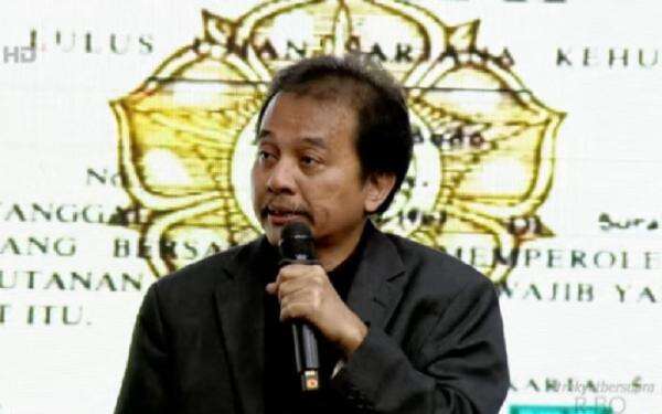 Roy Suryo Soroti Kesamaan Legalisasi Ijazah Jokowi 2005 dan 2010: Legalisir Ada Waktunya! Roy Suryo Soroti Kesamaan Legalisasi Ijazah Jokowi 2005 dan 2010: Legalisir Ada Waktunya!