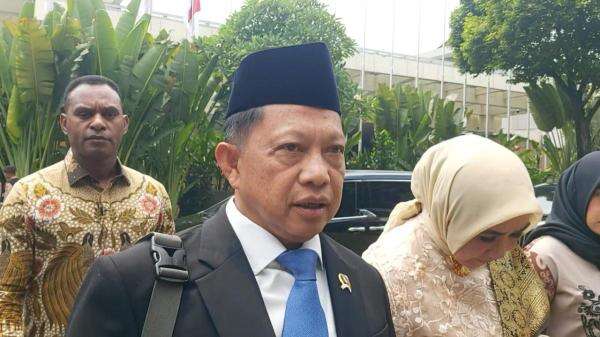 Mendagri Terbitkan Instruksi Larang Kepala Daerah Buka Lahan dengan Cara Membakar Mendagri Terbitkan Instruksi Larang Kepala Daerah Buka Lahan dengan Cara Membakar