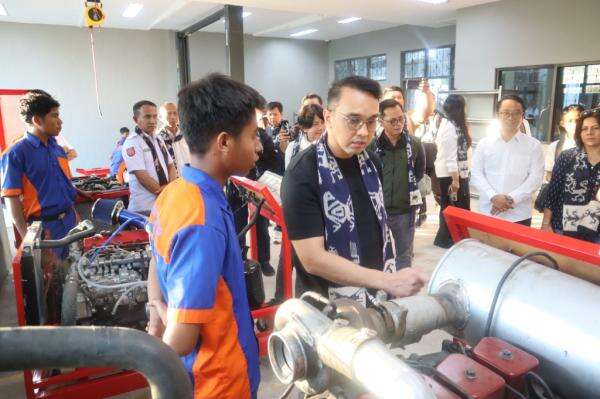 Transformasi Sumba Timur: Bangkit Lewat Industri Gula, Sulap Lahan Kering Jadi Sentra Tebu Modern Transformasi Sumba Timur: Bangkit Lewat Industri Gula, Sulap Lahan Kering Jadi Sentra Tebu Modern