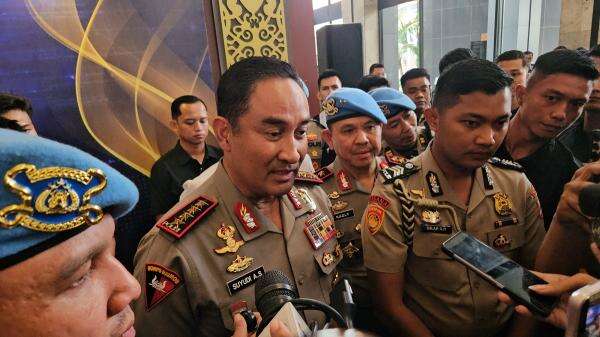 Kapolri: Pengungkapkan Kasus 1 Ton Narkoba Kado Terindah 2 Tahun Prabowo-Gibran! Kapolri: Pengungkapkan Kasus 1 Ton Narkoba Kado Terindah 2 Tahun Prabowo-Gibran!