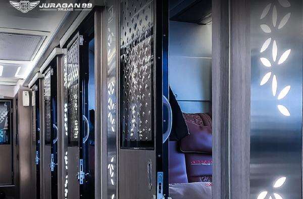 Apa Perbedaan Sleeper Bus dan Suites Class? Apa Perbedaan Sleeper Bus dan Suites Class?