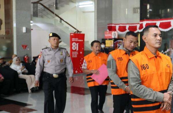 Staf KPK dan Ayahnya Jadi Tersangka, Pakai Bocoran Penanganan Perkara untuk Peras Bupati Pemalang Staf KPK dan Ayahnya Jadi Tersangka, Pakai Bocoran Penanganan Perkara untuk Peras Bupati Pemalang