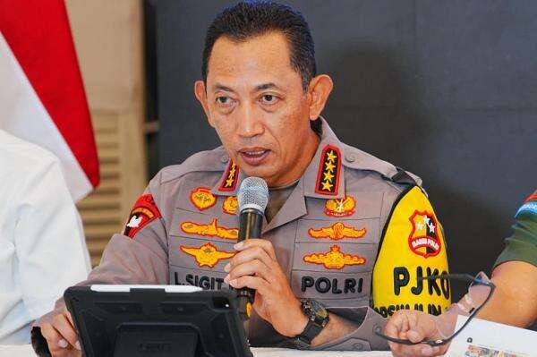Kapolri Jamin Tindak Tegas Penyebar Hoaks Demo Kapolri Jamin Tindak Tegas Penyebar Hoaks Demo
