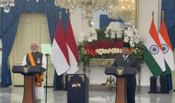 Prabowo Anugerahkan Bintang Adipura ke PM India Narendra Modi Prabowo Anugerahkan Bintang Adipura ke PM India Narendra Modi