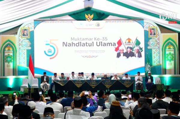 Ucapkan Selamat ke Gus Kikin-Miftachul Akhyar, Gus Lilur: Ber-NU tanpa ber-PBNU Ucapkan Selamat ke Gus Kikin-Miftachul Akhyar, Gus Lilur: Ber-NU tanpa ber-PBNU