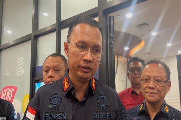 Kejagung Terbitkan Sprindik Baru, Imigrasi Pastikan Pencekalan Febrie Adriansyah Tetap Berlaku Kejagung Terbitkan Sprindik Baru, Imigrasi Pastikan Pencekalan Febrie Adriansyah Tetap Berlaku