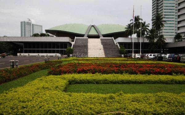Sidang Tahunan MPR dan Sidang Bersama DPR-DPD Digelar Hari Ini, Cek Susunan Acaranya Sidang Tahunan MPR dan Sidang Bersama DPR-DPD Digelar Hari Ini, Cek Susunan Acaranya