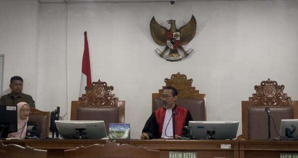 PN Jaksel Tunda Sidang Praperadilan Jilid 3 Roy Suryo hingga Pekan Depan PN Jaksel Tunda Sidang Praperadilan Jilid 3 Roy Suryo hingga Pekan Depan
