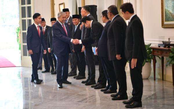Wapres Gibran Bertemu DPM Malaysia, Dorong Kerja Sama Industri Halal Wapres Gibran Bertemu DPM Malaysia, Dorong Kerja Sama Industri Halal