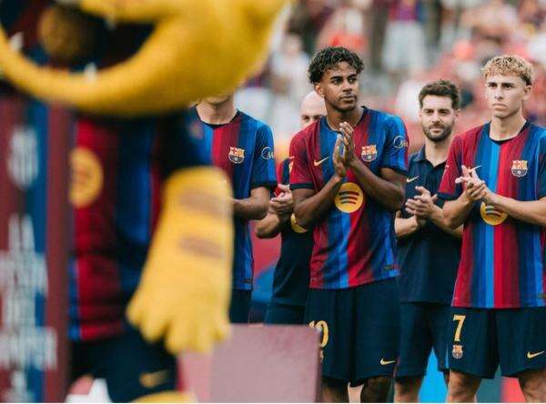 5 Pesepakbola Terbaik Dunia saat Ini, Nomor 1 Mantan Bintang Barcelona 5 Pesepakbola Terbaik Dunia saat Ini, Nomor 1 Mantan Bintang Barcelona