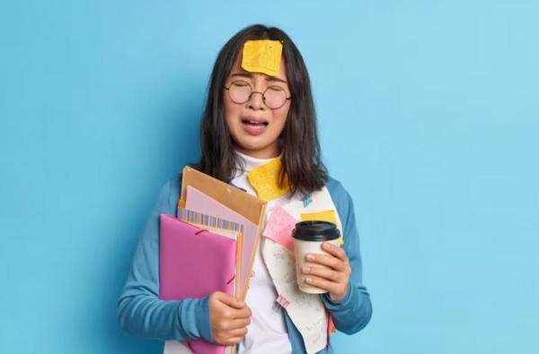 Benarkah Orang yang Sering Overthinking Cenderung Lebih Cerdas? Benarkah Orang yang Sering Overthinking Cenderung Lebih Cerdas?