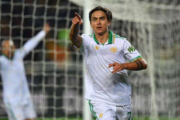 Paulo Dybala Tolak Tinggalkan AS Roma, Rela Potong Gaji Besar-besaran Paulo Dybala Tolak Tinggalkan AS Roma, Rela Potong Gaji Besar-besaran