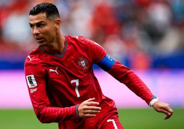 Cristiano Ronaldo Dianggap Tak Layak Sandang Gelar GOAT Usai Gagal Juara Piala Dunia 2026 Cristiano Ronaldo Dianggap Tak Layak Sandang Gelar GOAT Usai Gagal Juara Piala Dunia 2026