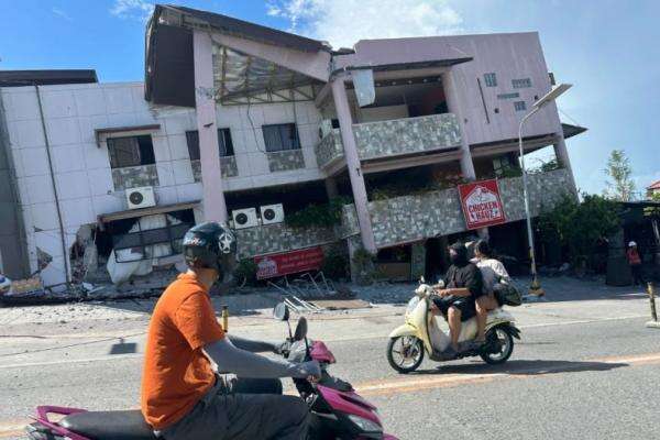 Gempa M7,8 Filipina Tewaskan 46 Orang, Korban Hilang Juga Bertambah Gempa M7,8 Filipina Tewaskan 46 Orang, Korban Hilang Juga Bertambah