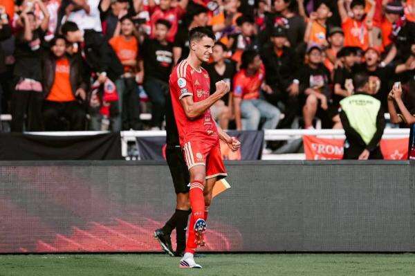 Dramatis! Persija Tumbangkan Persib 2-1 di SUGBK, Shin Tae-yong Putus Dominasi 3 Tahun Maung Bandung Dramatis! Persija Tumbangkan Persib 2-1 di SUGBK, Shin Tae-yong Putus Dominasi 3 Tahun Maung Bandung