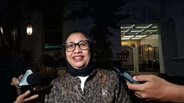Prabowo Angkat Nanik S Deyang sebagai Kepala BGN Gantikan Dadan Hindayana Prabowo Angkat Nanik S Deyang sebagai Kepala BGN Gantikan Dadan Hindayana