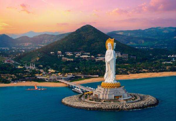 Liburan di Hainan, China: Menikmati Pesona Suasana Tropis dan Budaya Menarik Liburan di Hainan, China: Menikmati Pesona Suasana Tropis dan Budaya Menarik