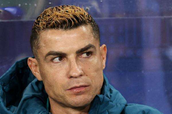 Cristiano Ronaldo Tegaskan Belum Pensiun dari Timnas Portugal: Saya Masih Ingin Bersaing! Cristiano Ronaldo Tegaskan Belum Pensiun dari Timnas Portugal: Saya Masih Ingin Bersaing!