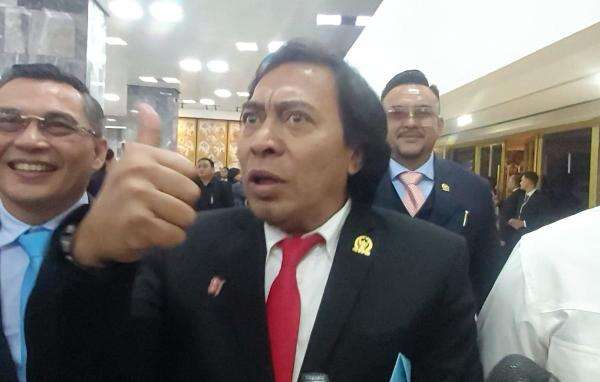 Komeng soal MBG: Semua Program Presiden Bagus, Cuma yang Kerjanya Aja pada Nggak Bener Komeng soal MBG: Semua Program Presiden Bagus, Cuma yang Kerjanya Aja pada Nggak Bener