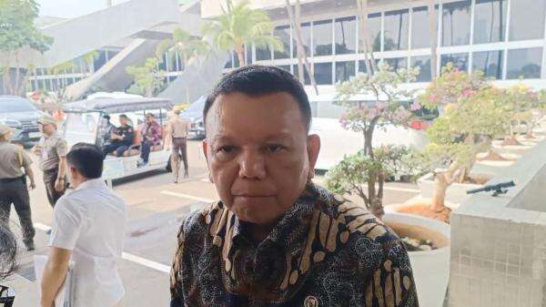 Wamensesneg Tegaskan Belum Ada Surpres Pergantian Panglima TNI Wamensesneg Tegaskan Belum Ada Surpres Pergantian Panglima TNI