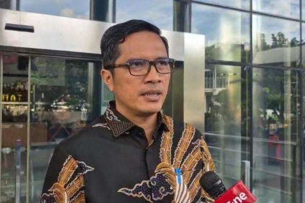 Sudah Resmi Ditahan, Kubu Febrie Adriansyah Belum Putuskan Ajukan Praperadilan Sudah Resmi Ditahan, Kubu Febrie Adriansyah Belum Putuskan Ajukan Praperadilan