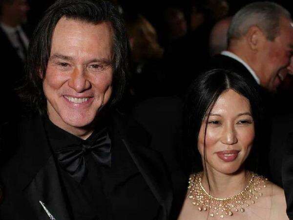 Heboh! Jim Carrey Menikah Diam-Diam di Usia 64 dengan Min Ah Heboh! Jim Carrey Menikah Diam-Diam di Usia 64 dengan Min Ah