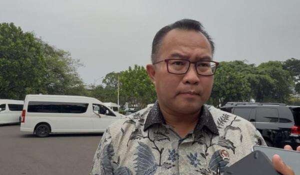 Prabowo Panggil Kepala BRIN ke Istana, Bahas Riset Satelit hingga Kebencanaan Prabowo Panggil Kepala BRIN ke Istana, Bahas Riset Satelit hingga Kebencanaan