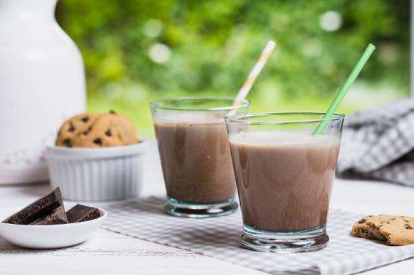 4 Minuman Ini Ternyata Lebih Menghidrasi daripada Air Putih 4 Minuman Ini Ternyata Lebih Menghidrasi daripada Air Putih