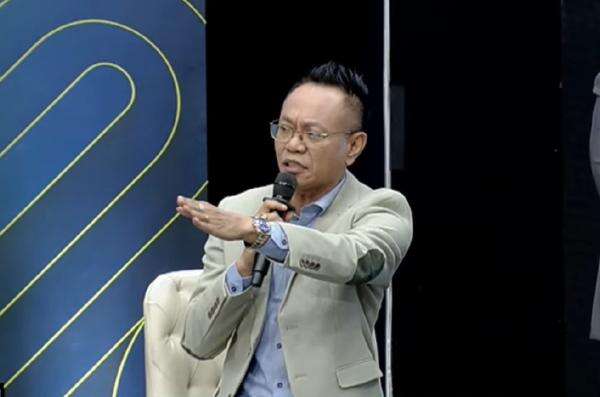 Ade Darmawan Minta Publik Tak Asal Simpulkan Skripsi Jokowi Palsu: Jangan Dengerin Roy Suryo Ade Darmawan Minta Publik Tak Asal Simpulkan Skripsi Jokowi Palsu: Jangan Dengerin Roy Suryo
