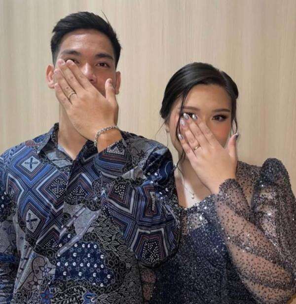 Kisah Cinta Daniel Marthin yang Melamar Blessaria, di Balik Raihan 2 Medali Emas Asian Games 2026 Kisah Cinta Daniel Marthin yang Melamar Blessaria, di Balik Raihan 2 Medali Emas Asian Games 2026