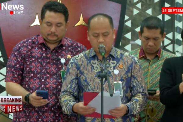 Kejagung Tetapkan Eks Direktur ESDM hingga PT CNI Tersangka Kasus Nikel Rugikan Negara Rp401 Miliar Kejagung Tetapkan Eks Direktur ESDM hingga PT CNI Tersangka Kasus Nikel Rugikan Negara Rp401 Miliar