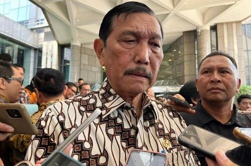 Luhut Targetkan Bansos Digital Bisa Dinikmati di 2027 Luhut Targetkan Bansos Digital Bisa Dinikmati di 2027