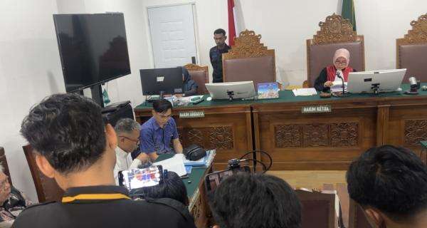 Eks Wamen Imipas Minta Hakim Gugurkan Status Tersangka di Kasus Dugaan Korupsi dan Pemerasan Eks Wamen Imipas Minta Hakim Gugurkan Status Tersangka di Kasus Dugaan Korupsi dan Pemerasan