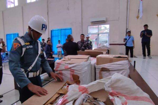 Terbongkar! 560.000 Batang Rokok Ilegal Diselundupkan lewat Jalur Laut ke Lombok Terbongkar! 560.000 Batang Rokok Ilegal Diselundupkan lewat Jalur Laut ke Lombok