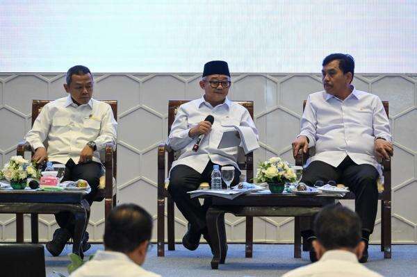 2 Tahun Prabowo-Gibran: 55.451 Bangunan Sekolah Direvitalisasi, Kucurkan Tunjangan Guru Rp16,64 Triliun 2 Tahun Prabowo-Gibran: 55.451 Bangunan Sekolah Direvitalisasi, Kucurkan Tunjangan Guru Rp16,64 Triliun