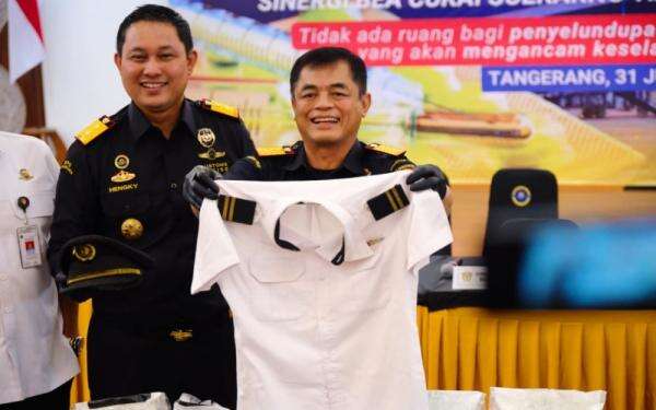 Pilot Malaysia yang Selundupkan Narkoba Positif Sabu saat Terbangkan Pesawat ke Indonesia Pilot Malaysia yang Selundupkan Narkoba Positif Sabu saat Terbangkan Pesawat ke Indonesia