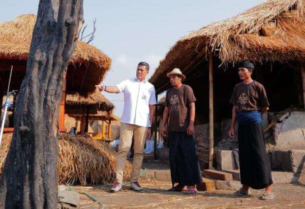 BSI Ajak Masyarakat Bantu Pulihkan Desa Wisata Sade di Lombok BSI Ajak Masyarakat Bantu Pulihkan Desa Wisata Sade di Lombok
