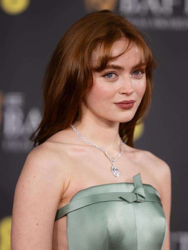 Rahasia Kulit Cerah Sadie Sink, Pemeran Jean Grey dalam Spider-Man: Brand New Day Rahasia Kulit Cerah Sadie Sink, Pemeran Jean Grey dalam Spider-Man: Brand New Day