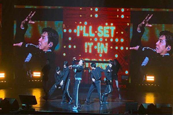 U-KNOW Ajak Cassiopeia Jakarta Berdiri dan Nyanyi Bareng di Jakarta Concert Hall U-KNOW Ajak Cassiopeia Jakarta Berdiri dan Nyanyi Bareng di Jakarta Concert Hall